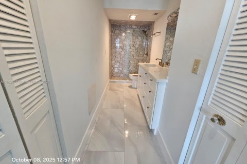 Appartement à louer à Sunny Isles Beach, Floride: 2 chambres, 120.31 m2 № 1946403 - photo 7
