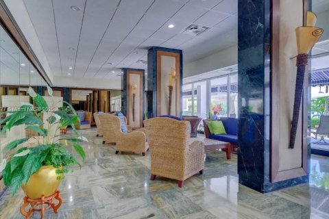 Appartement à louer à Sunny Isles Beach, Floride: 2 chambres, 120.31 m2 № 1946403 - photo 12