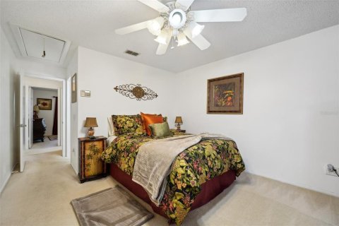 Condo in Orlando, Florida, 2 bedrooms  № 1570827 - photo 11