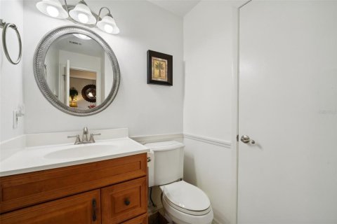 Condo in Orlando, Florida, 2 bedrooms  № 1570827 - photo 14