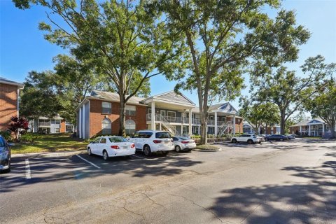 Condo in Orlando, Florida, 2 bedrooms  № 1570827 - photo 2