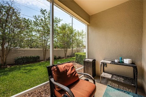 Townhouse in Saint Petersburg, Florida 3 bedrooms, 175.12 sq.m. № 1743498 - photo 16