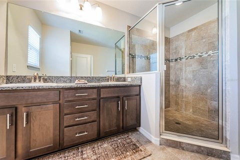 Townhouse in Saint Petersburg, Florida 3 bedrooms, 175.12 sq.m. № 1743498 - photo 27
