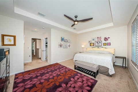 Townhouse in Saint Petersburg, Florida 3 bedrooms, 175.12 sq.m. № 1743498 - photo 24