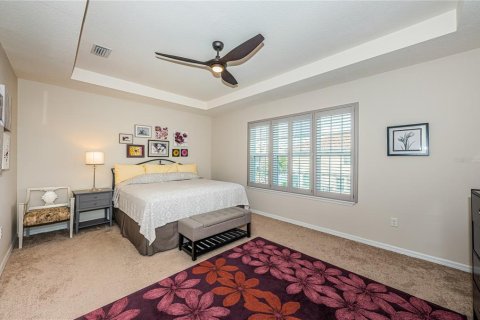 Townhouse in Saint Petersburg, Florida 3 bedrooms, 175.12 sq.m. № 1743498 - photo 26