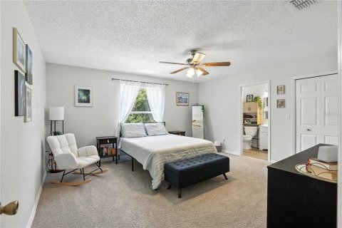 House in Poinciana, Florida 3 bedrooms, 155.89 sq.m. № 1879633 - photo 14