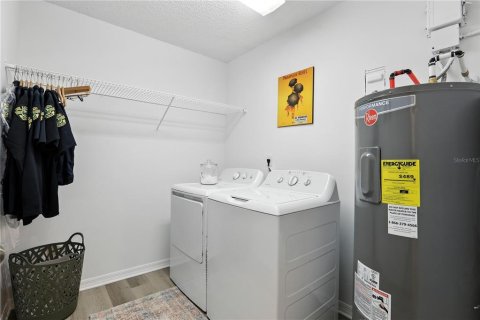 House in Poinciana, Florida 3 bedrooms, 155.89 sq.m. № 1879633 - photo 13