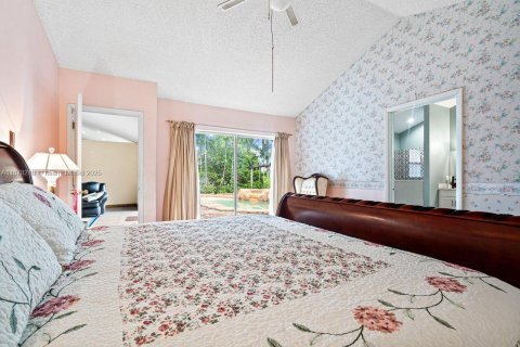 Villa ou maison à vendre à Pembroke Pines, Floride: 4 chambres, 228.54 m2 № 1924513 - photo 17