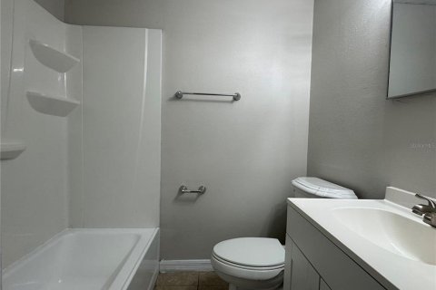 Купить коммерческую недвижимость в Плант-Сити, Флорида 12 спален, 251.95м2, № 1918572 - фото 5