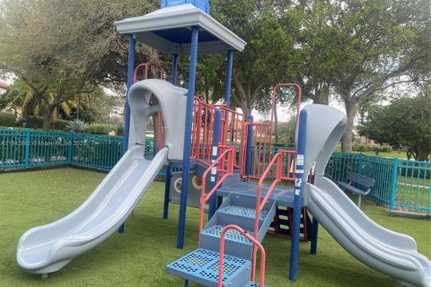 Townhouse in Homestead, Florida 3 bedrooms, 135.27 sq.m. № 1980935 - photo 28