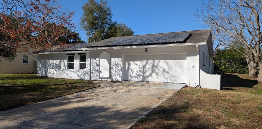 House in Casselberry, Florida 4 bedrooms, 147.44 sq.m. № 1723545