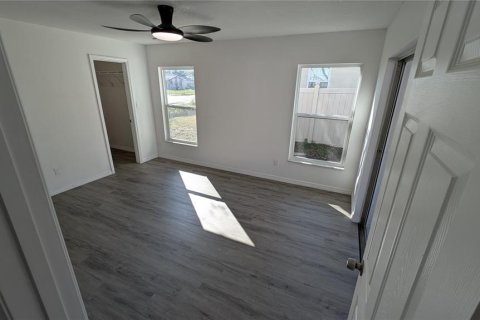 House in Casselberry, Florida 4 bedrooms, 147.44 sq.m. № 1723545 - photo 21