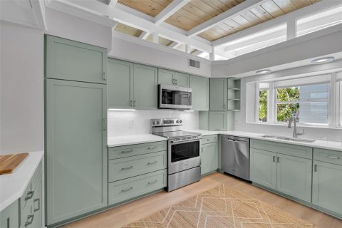 Купить виллу или дом в Сарасота, Флорида 6 комнат, 288.37м2, № 2302600 - фото 27