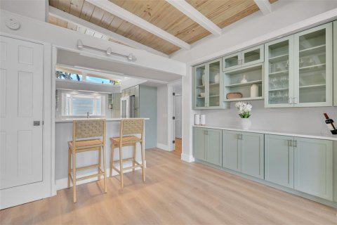 Купить виллу или дом в Сарасота, Флорида 6 комнат, 288.37м2, № 2302600 - фото 25