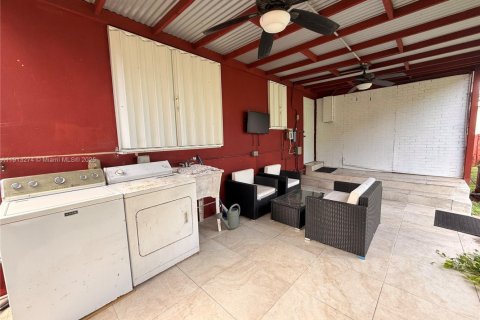 Casa en alquiler en Hollywood, Florida, 2 dormitorios, 103.21 m2 № 2013714 - foto 17