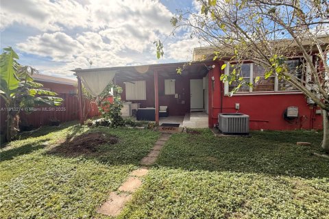 Casa en alquiler en Hollywood, Florida, 2 dormitorios, 103.21 m2 № 2013714 - foto 20