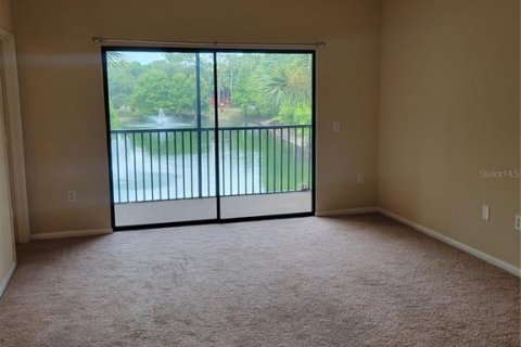 Townhouse in Palm Harbor, Florida 2 bedrooms, 108.23 sq.m. № 2227100 - photo 4
