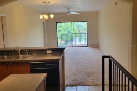Townhouse in Palm Harbor, Florida 2 bedrooms, 108.23 sq.m. № 2227100 - photo 7