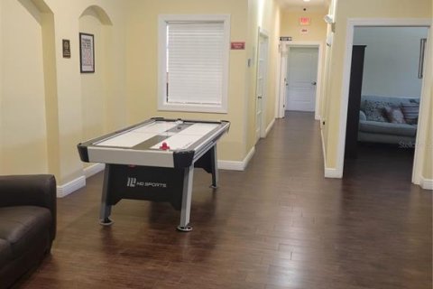 Townhouse in Palm Harbor, Florida 2 bedrooms, 108.23 sq.m. № 2227100 - photo 19