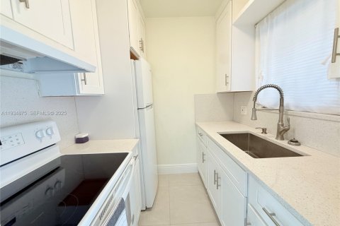 Villa ou maison à louer à Dania Beach, Floride: 288.74 m2 № 1993040 - photo 2