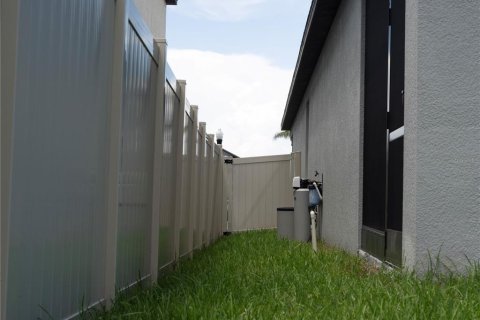 House in Riverview, Florida 3 bedrooms, 160.91 sq.m. № 1877193 - photo 28