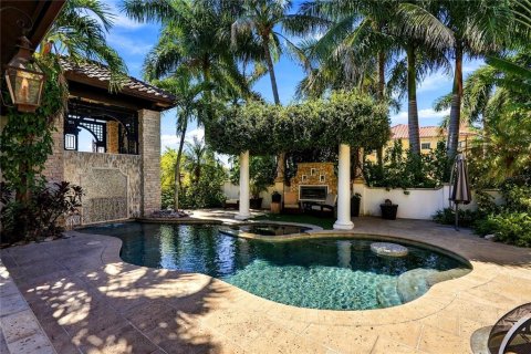 Villa ou maison à vendre à Saint Petersburg, Floride: 3 chambres, 351.73 m2 № 2434876 - photo 26