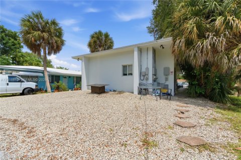 Immobilier commercial à vendre à Fort Lauderdale, Floride: 176.7 m2 № 2077898 - photo 7