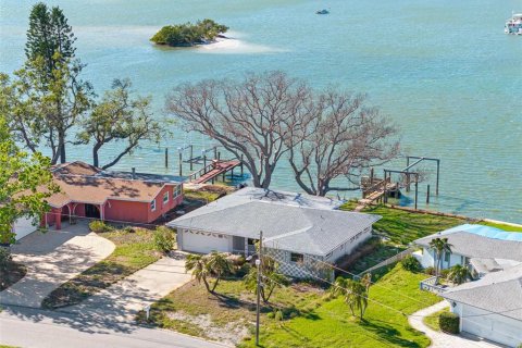 House in South Pasadena, Florida 2 bedrooms, 139.91 sq.m. № 1585948 - photo 3
