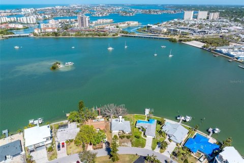 House in South Pasadena, Florida 2 bedrooms, 139.91 sq.m. № 1585948 - photo 14
