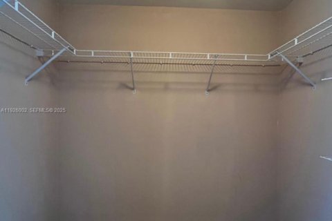 Снять в аренду кондоминиум в Майами, Флорида 1 спальня, 78.97м2, № 1986572 - фото 10