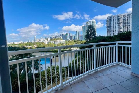 Снять в аренду кондоминиум в Майами, Флорида 1 спальня, 78.97м2, № 1986572 - фото 17