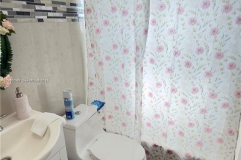 Купить виллу или дом в Хомстед, Флорида 4 спальни, 130.06м2, № 2049916 - фото 30