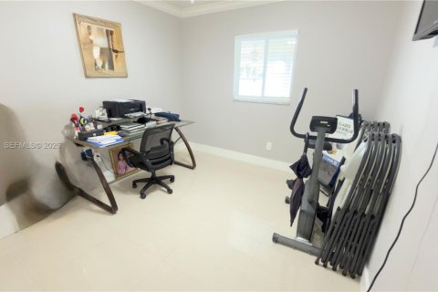 Купить виллу или дом в Хомстед, Флорида 4 спальни, 130.06м2, № 2049916 - фото 25