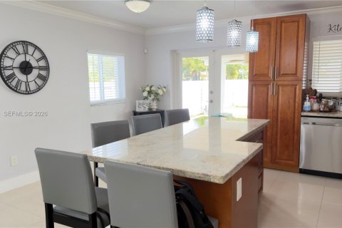 Купить виллу или дом в Хомстед, Флорида 4 спальни, 130.06м2, № 2049916 - фото 19