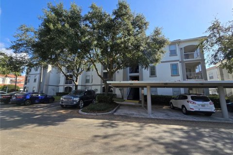 Condominio en alquiler en Orlando, Florida, 2 dormitorios, 93.74 m2 № 1848100 - foto 1