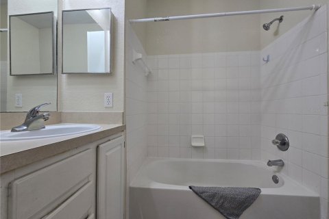 Condominio en alquiler en Orlando, Florida, 2 dormitorios, 93.74 m2 № 1848100 - foto 26