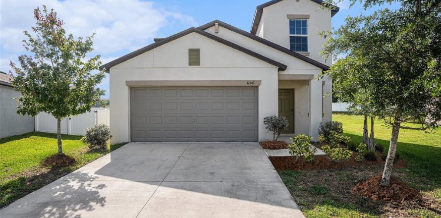House in ABBOTT SQUARE in Zephyrhills, Florida 5 bedrooms, 221.94 sq.m. № 1796632