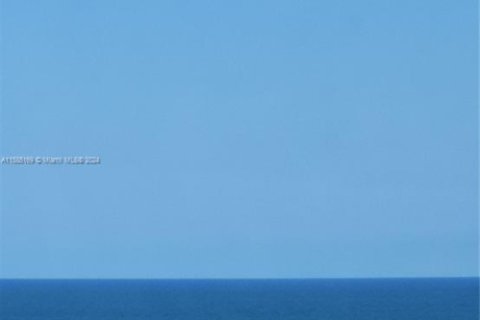 Condominio en alquiler en Hallandale Beach, Florida, 1 dormitorio, 80.82 m2 № 1930105 - foto 3