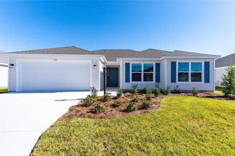 House in The Villages, Florida 3 bedrooms, 131.83 sq.m. № 1525394 - photo 1
