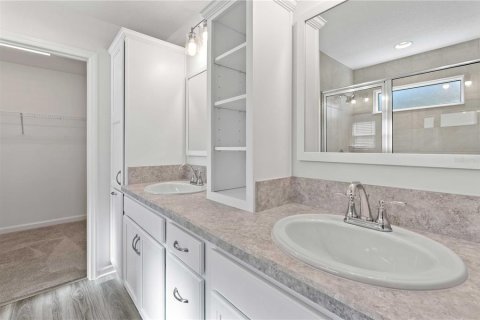 House in The Villages, Florida 3 bedrooms, 131.83 sq.m. № 1525394 - photo 29