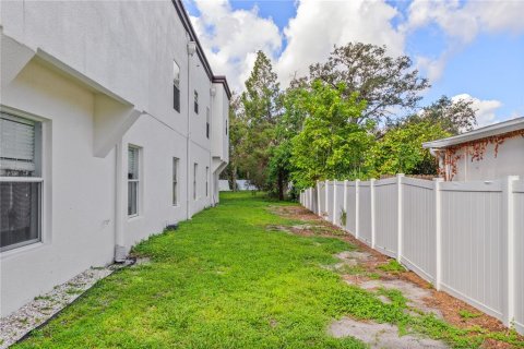 Adosado en venta en Tampa, Florida, 3 dormitorios, 157.56 m2 № 1856227 - foto 28