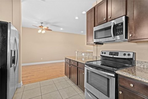 Adosado en venta en Tampa, Florida, 3 dormitorios, 157.56 m2 № 1856227 - foto 10