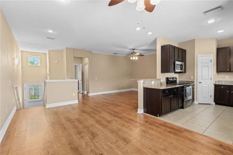 Adosado en venta en Tampa, Florida, 3 dormitorios, 157.56 m2 № 1856227 - foto 7