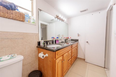 Condominio en venta en Miami, Florida, 3 dormitorios, 111.48 m2 № 1460850 - foto 12