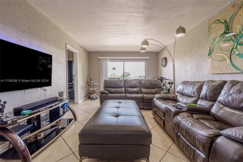 Condominio en venta en Miami, Florida, 3 dormitorios, 111.48 m2 № 1460850 - foto 30