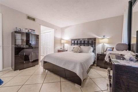 Condominio en venta en Miami, Florida, 3 dormitorios, 111.48 m2 № 1460850 - foto 26