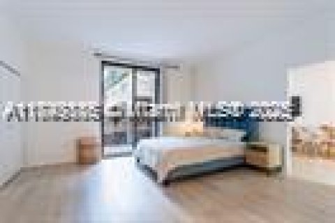 Condo in Miami, Florida, 1 bedroom  № 1839282 - photo 10