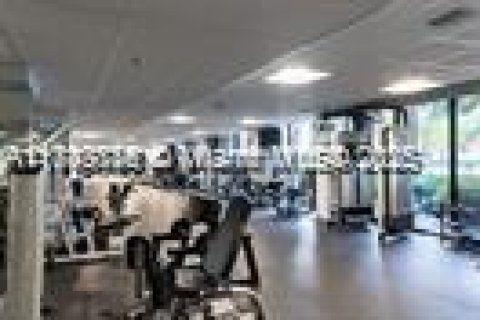 Condo in Miami, Florida, 1 bedroom  № 1839282 - photo 3