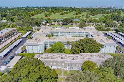 Condominio en alquiler en Belleair, Florida, 1 dormitorio, 81.01 m2 № 1802093 - foto 21