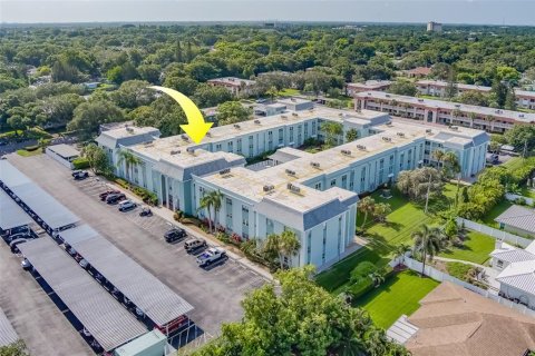 Condominio en alquiler en Belleair, Florida, 1 dormitorio, 81.01 m2 № 1802093 - foto 11